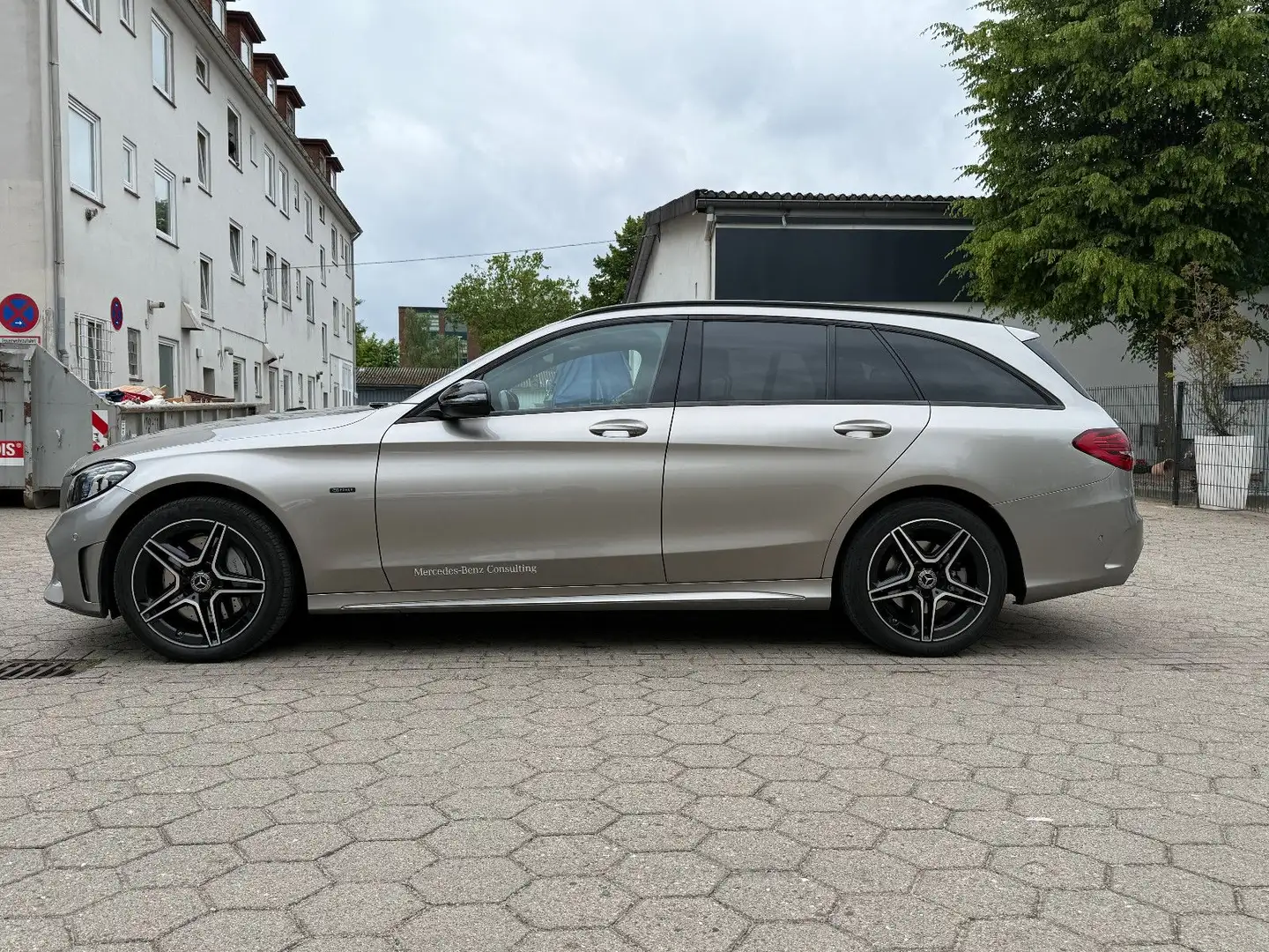 Mercedes-Benz C 300 e T AMG-LINE M-BEAM NIGHT P MEMORY HUD uvm Plateado - 2