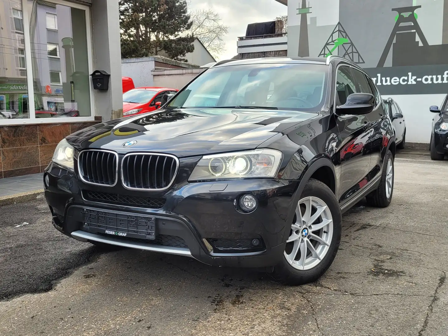 BMW X3 xDrive20d Aut X-Line*Leder*Navi*Xen*LED*17"'SH*AHK Schwarz - 1
