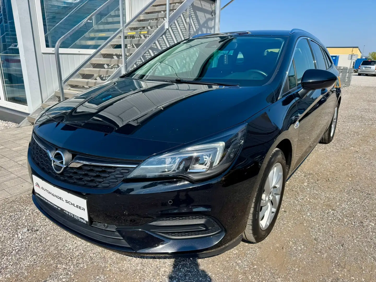 Opel Astra Astra ST 1,5 CDTI Business Elegance Schwarz - 1
