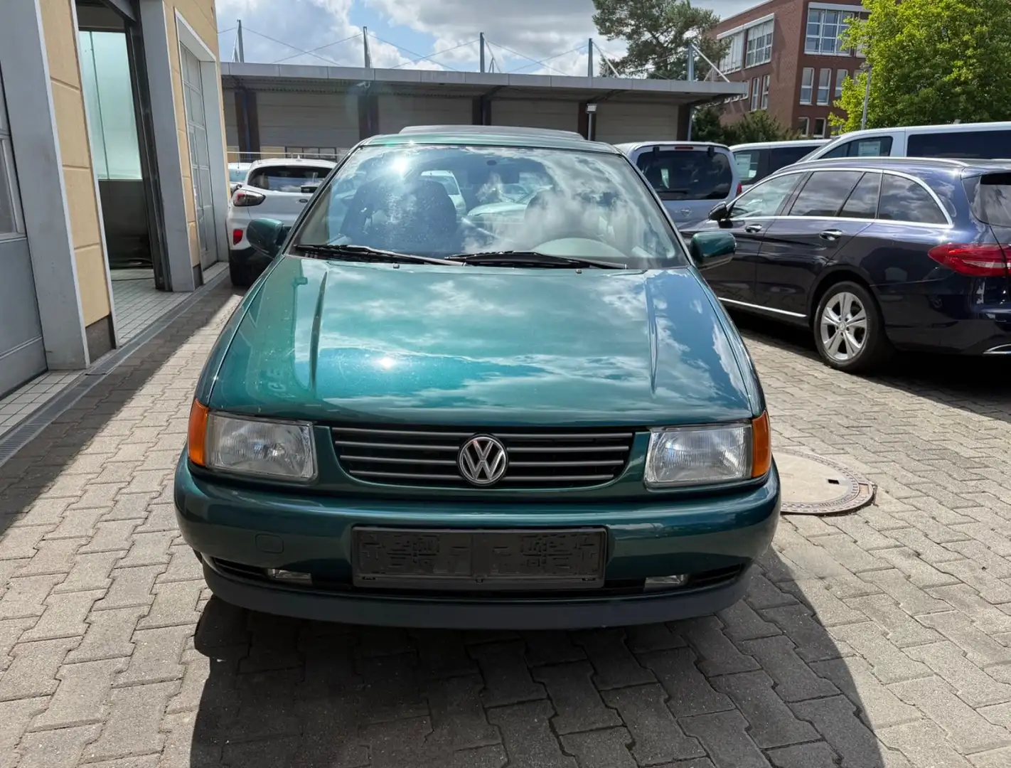 Volkswagen Polo *SCHIEBEDACH*KLIMA* Zielony - 2