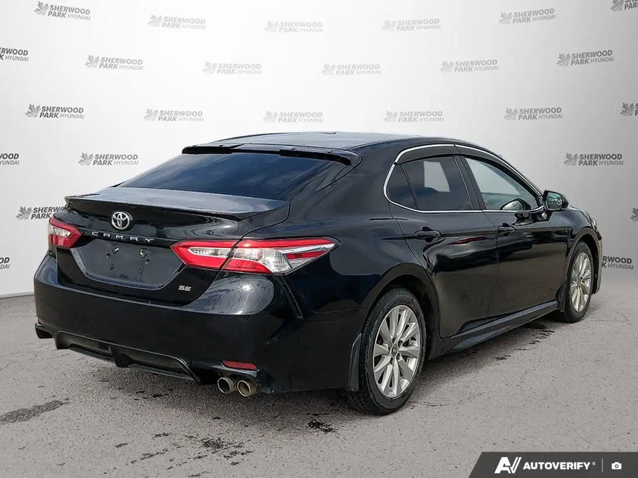 Toyota Camry снимка Toyota Camry