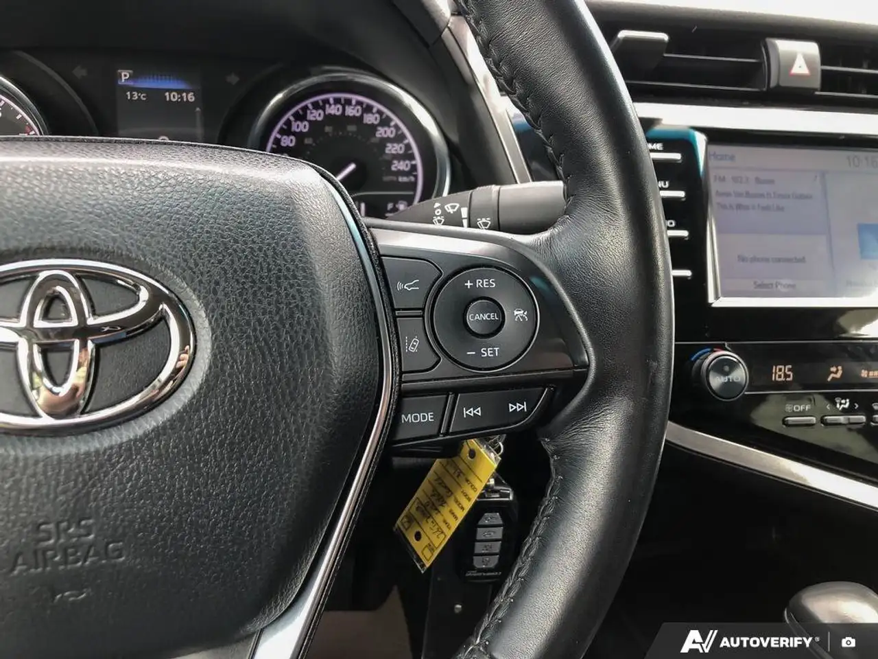 Toyota Camry снимка Toyota Camry