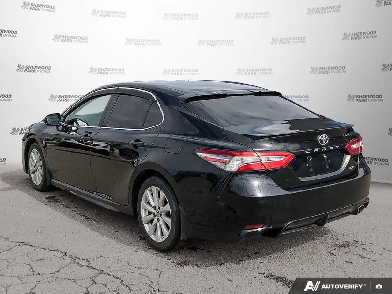 Toyota Camry снимка Toyota Camry