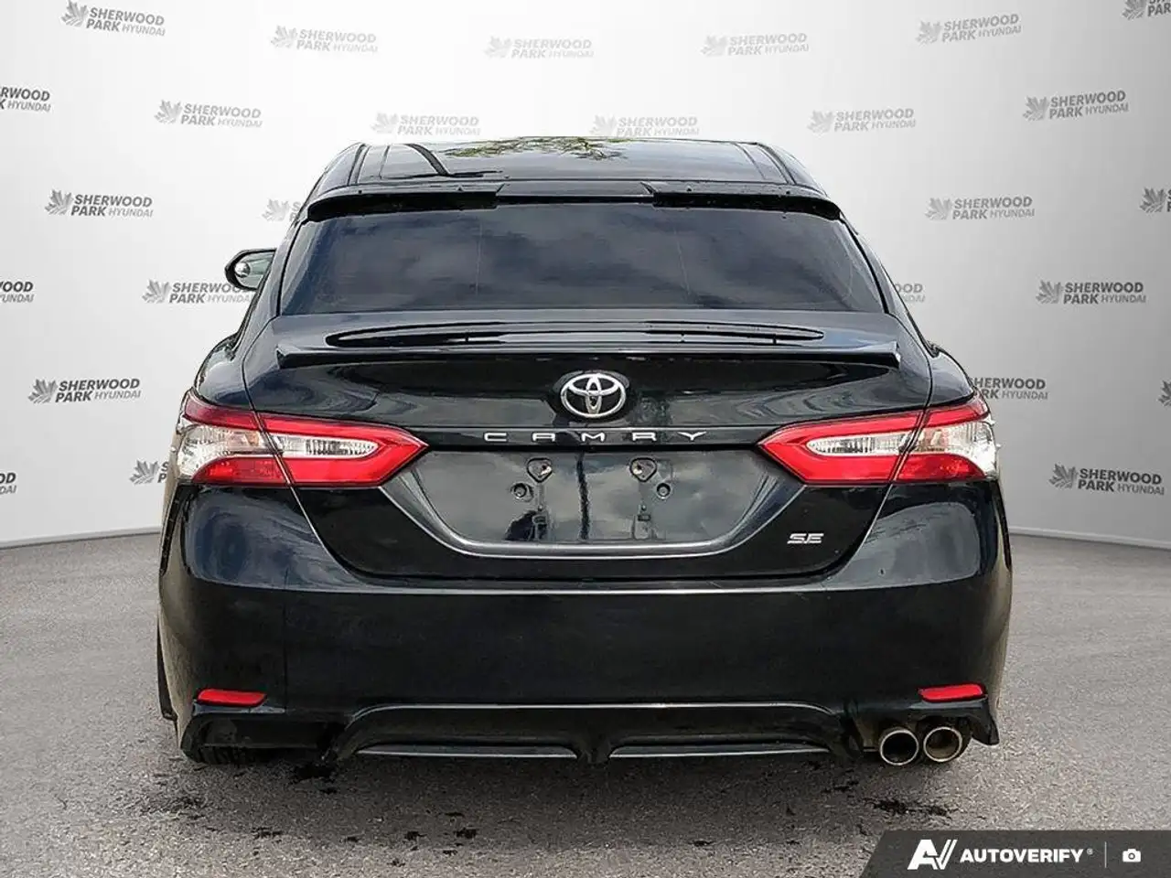 Toyota Camry снимка Toyota Camry