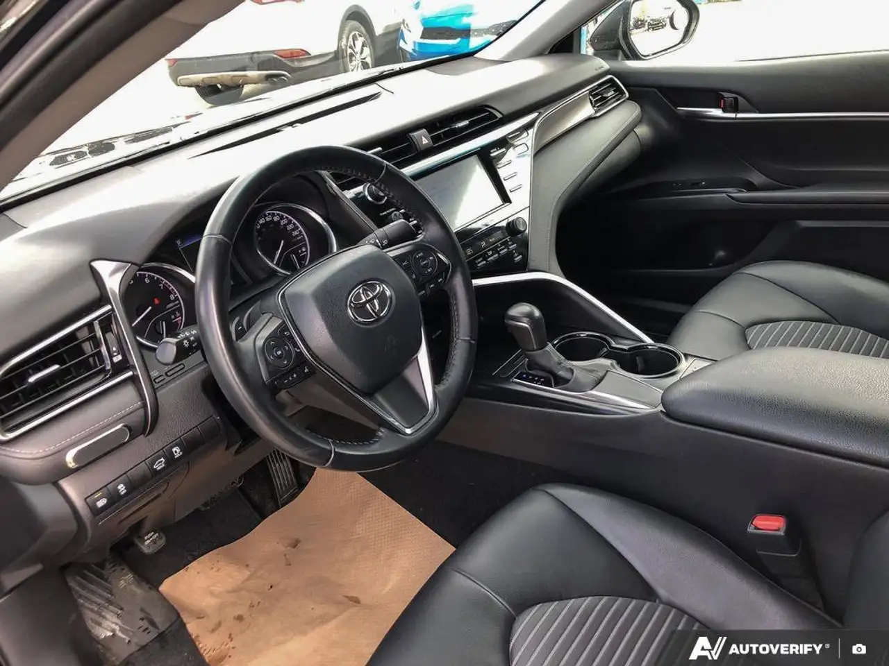 Toyota Camry снимка Toyota Camry