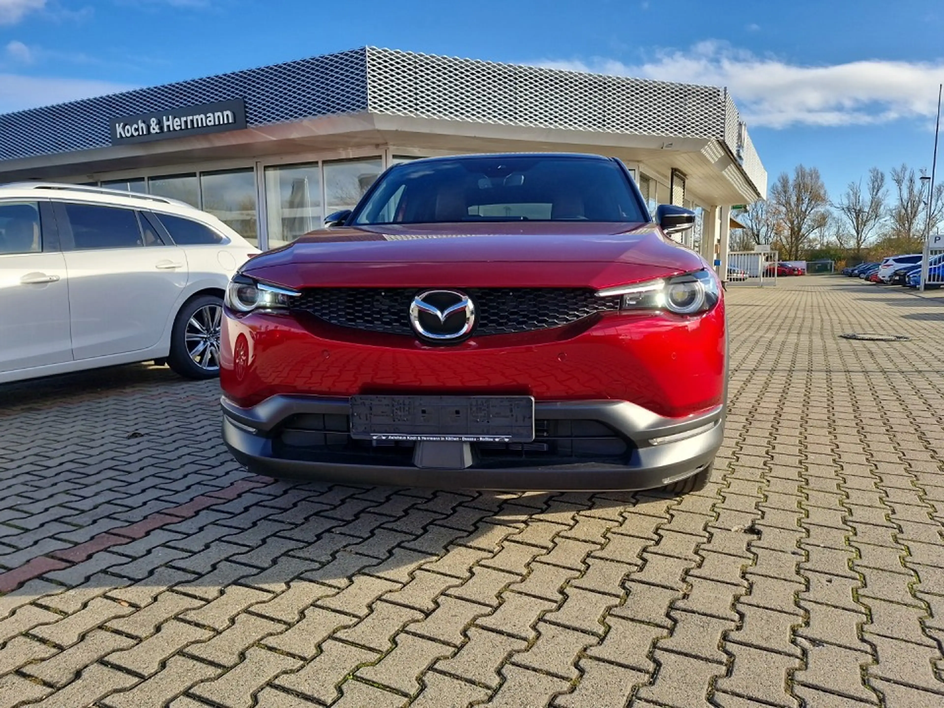 Mazda MX-30 e-SKYACTIV R-EV Ad´vantage — photo 2