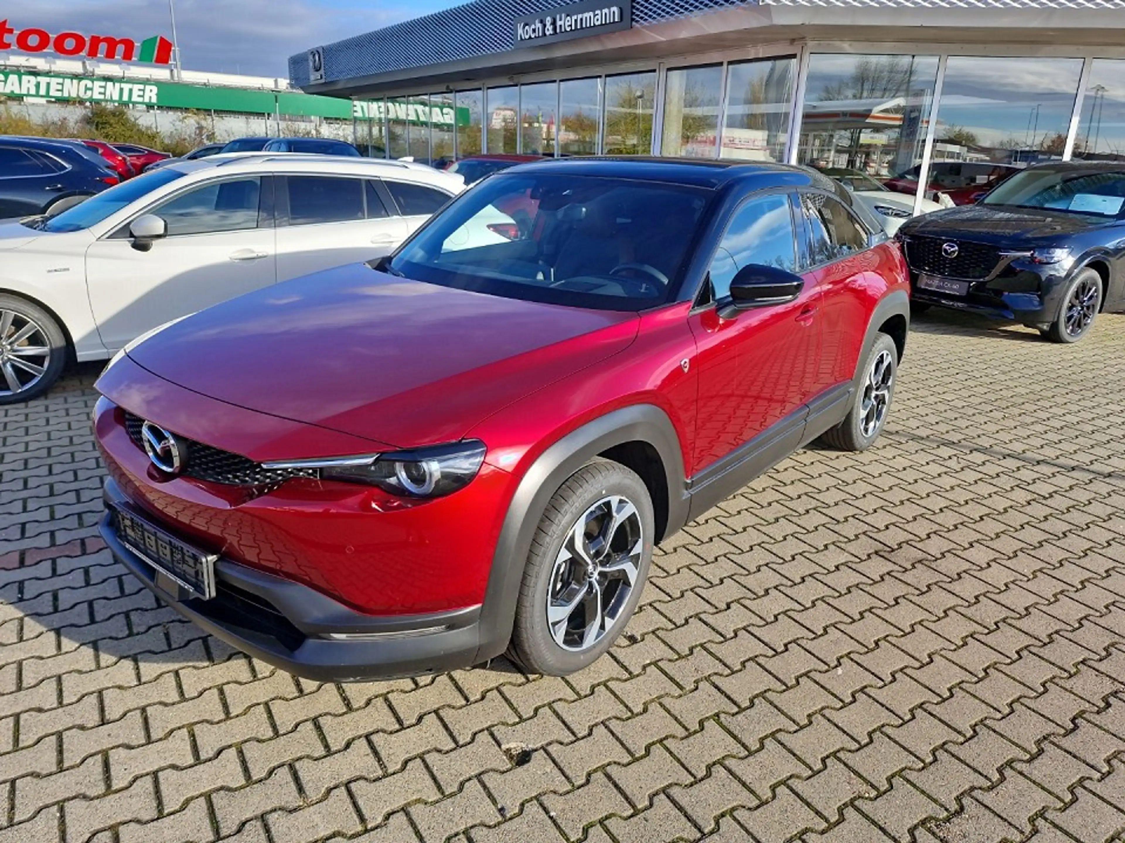 Mazda MX-30 e-SKYACTIV R-EV Ad´vantage — photo 3