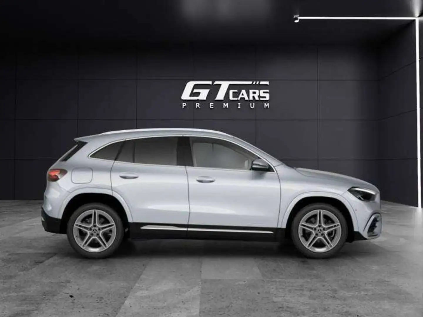 Mercedes-Benz GLA 45 AMG 250e Silber - 2