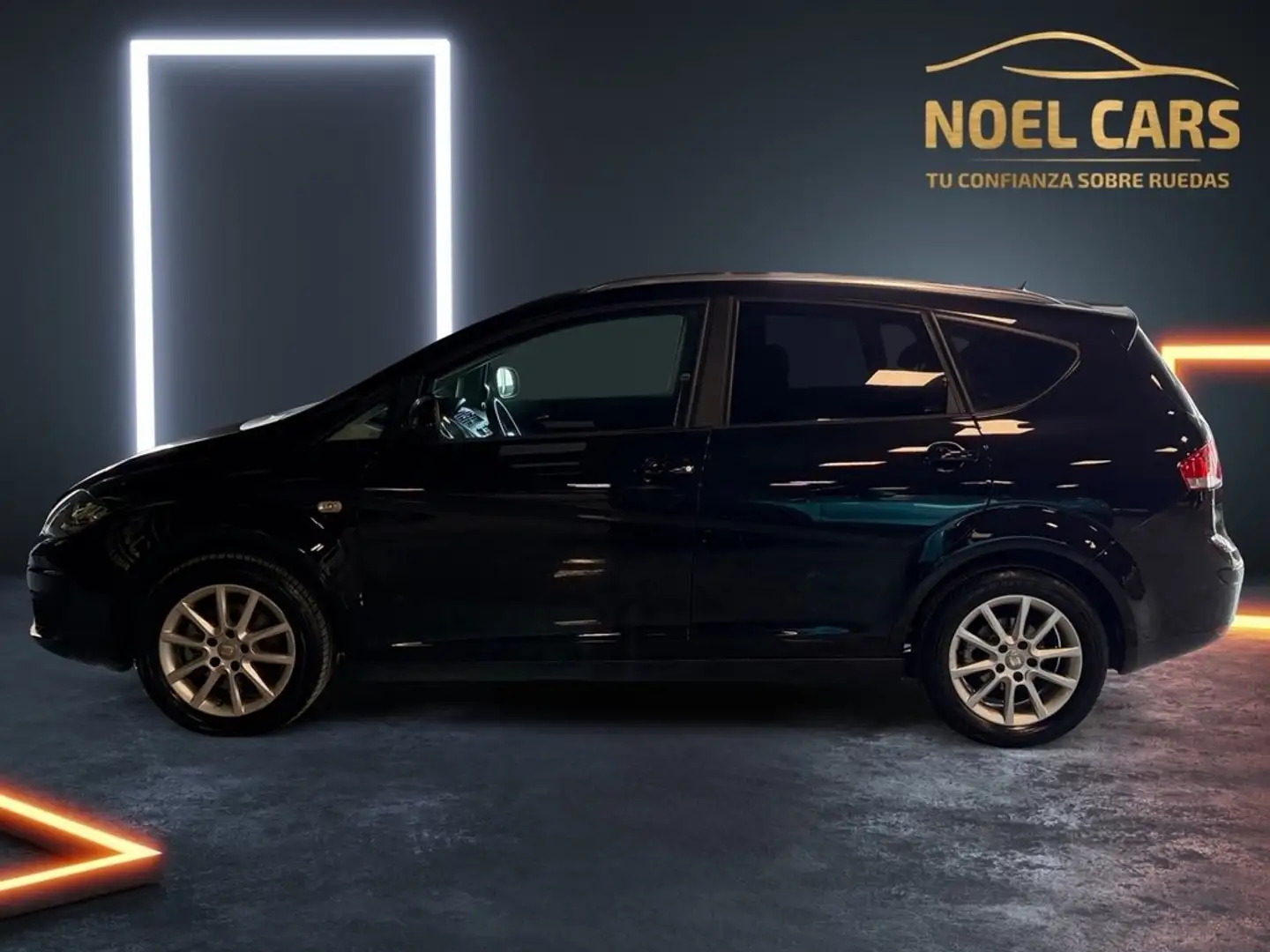 SEAT Altea 1.6 TDI 105cv E-Ecomotive Reference Fekete - 2