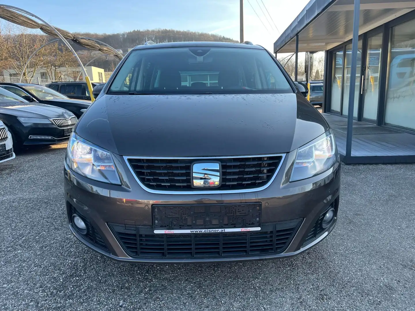 SEAT Alhambra Xcellence 2,0 TDI DSG 4WD 7-Sitzer-AHK Braun - 2