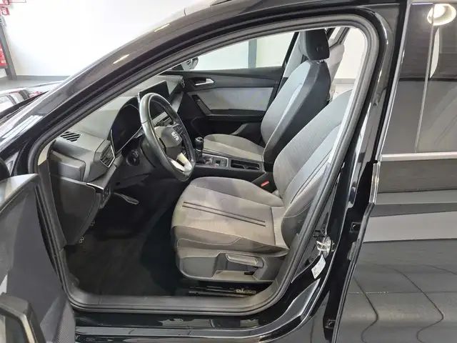 Seat Leon Leon view 8