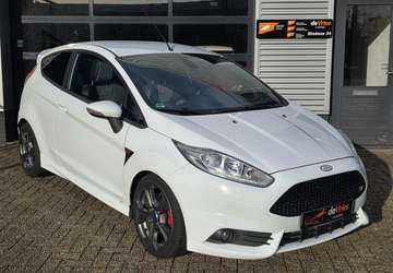 1.6 ST2 **CLIMA-NAVI-CRUISECTRL**