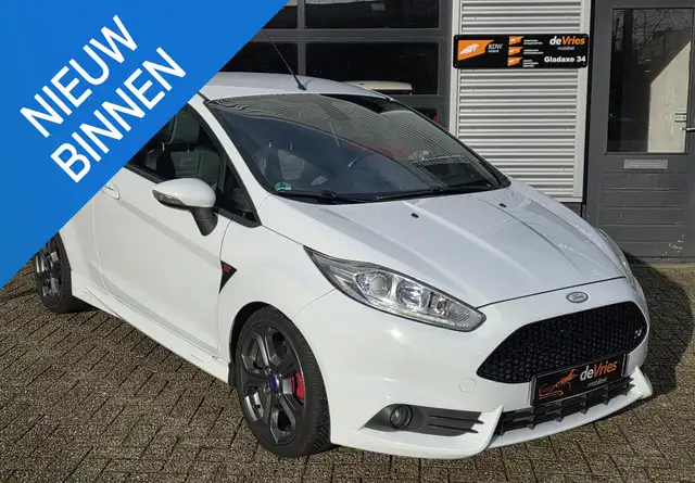 Ford Fiesta 1.6 ST2 **CLIMA-NAVI-CRUISECTRL**