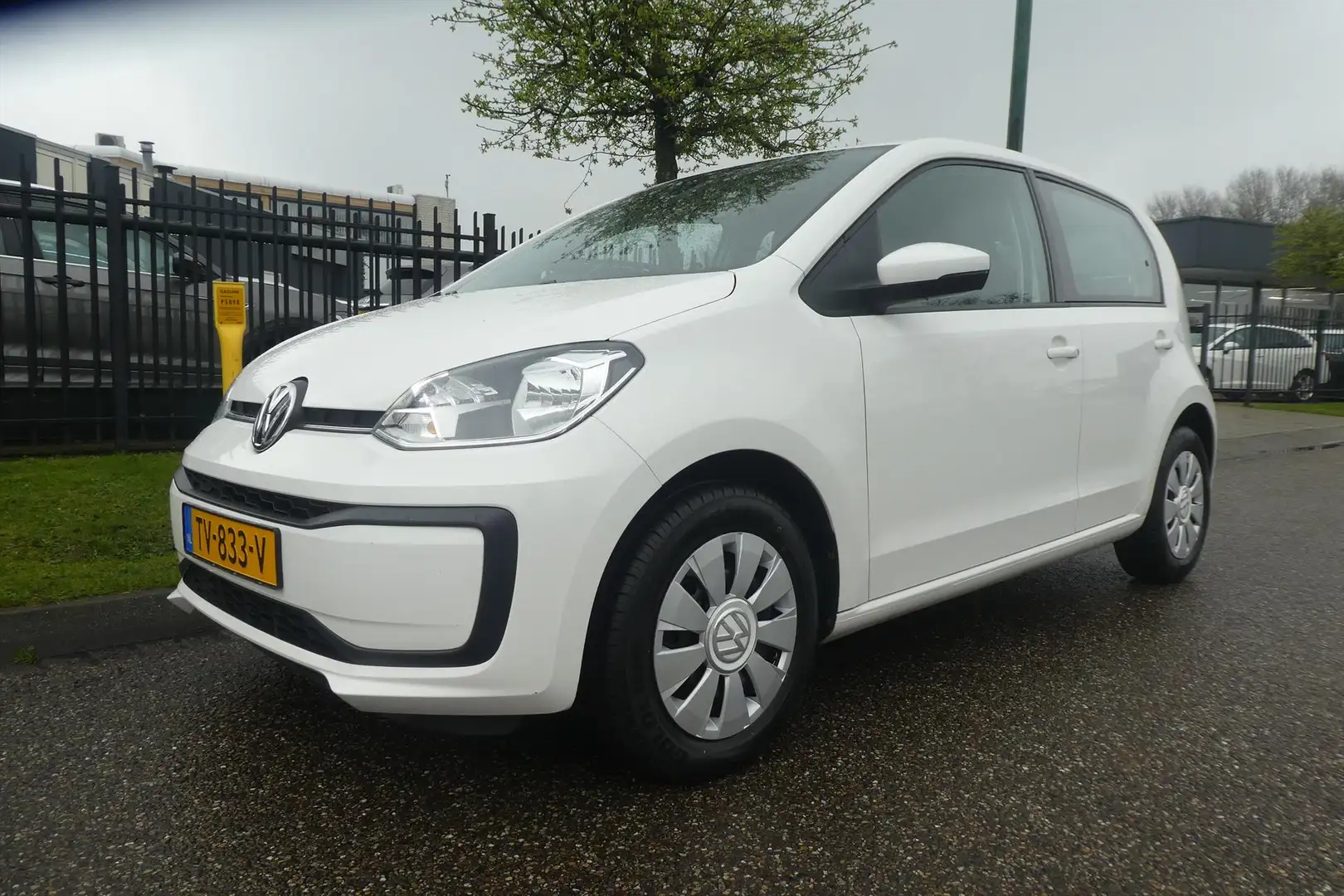 Volkswagen up! 1.0 60PK 5D BMT Move up! Executive Airco Wit - 1