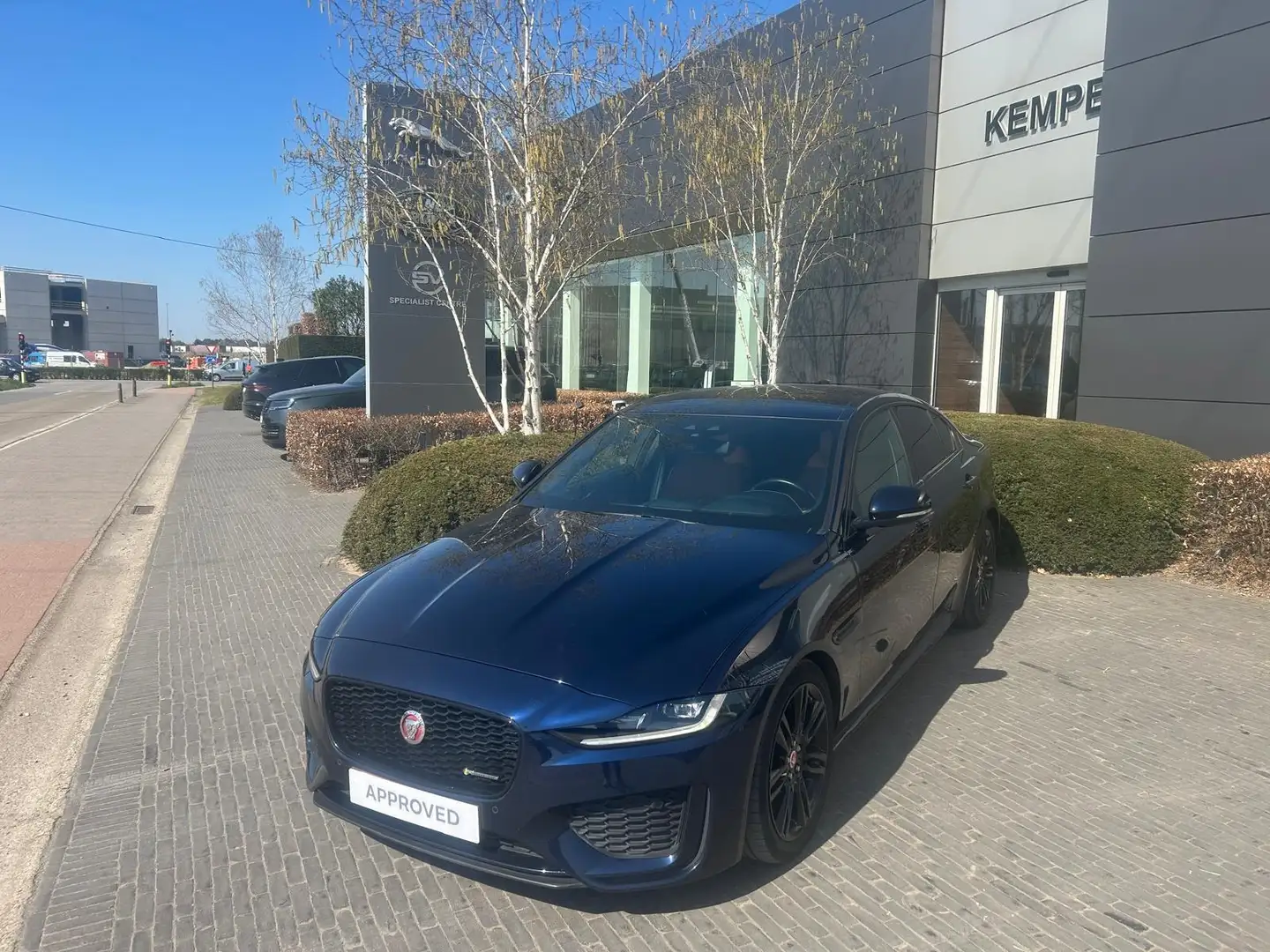 Jaguar XE R-Sport Bleu - 1