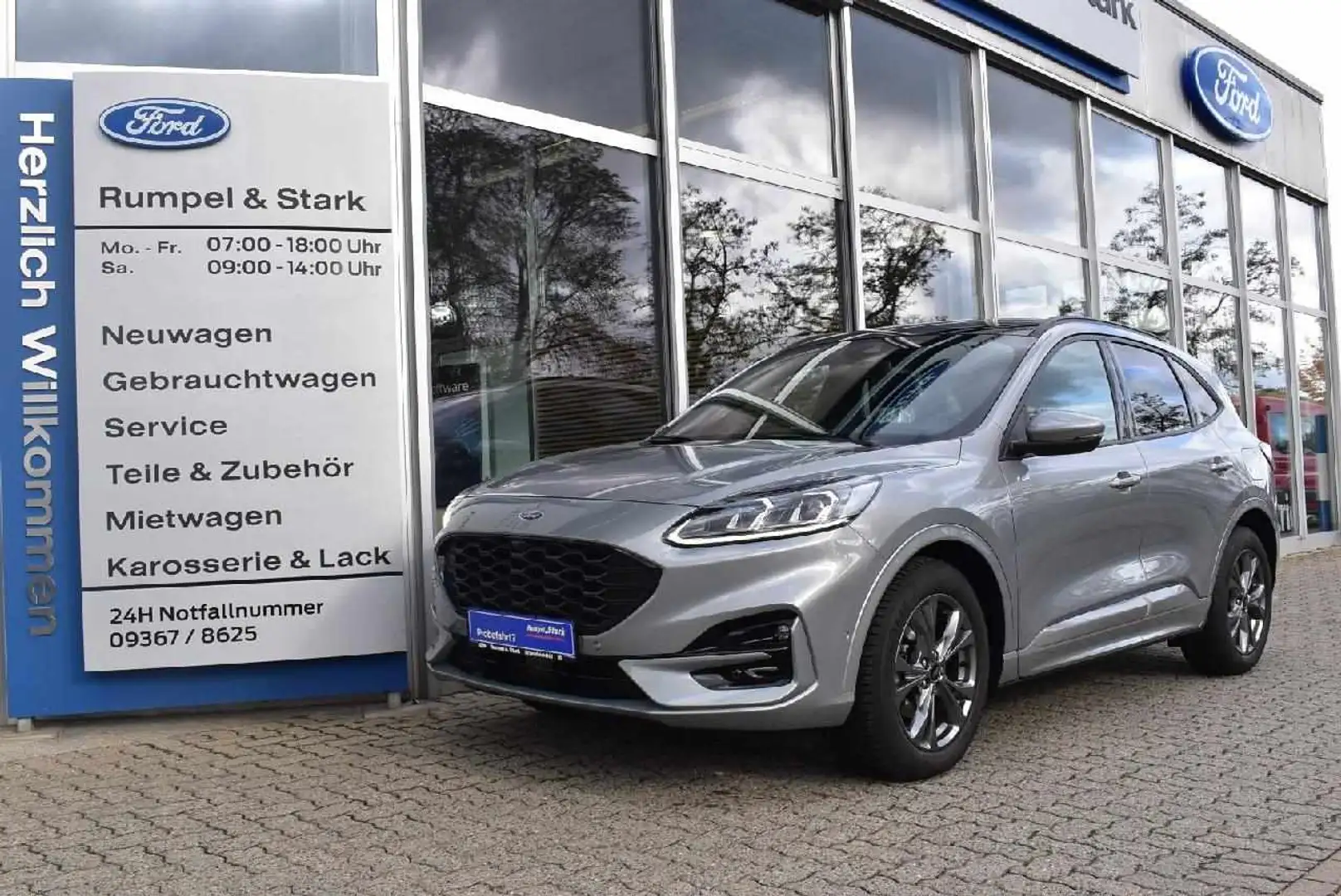 Ford Kuga ST-Line X Silber - 1