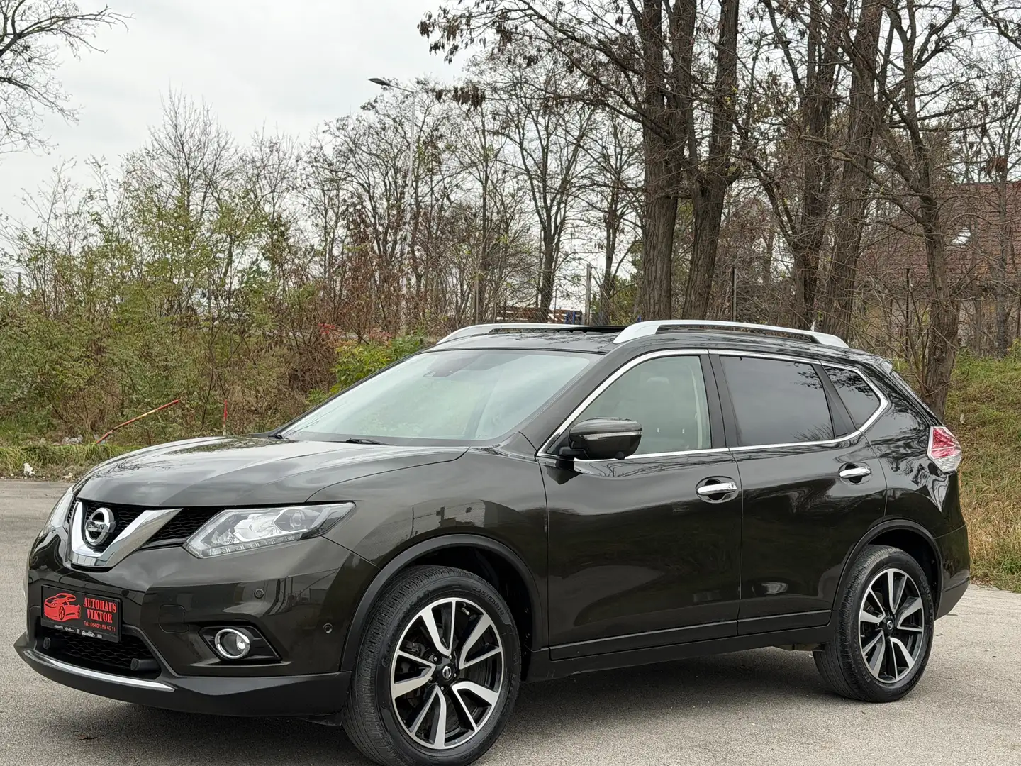 Nissan X-Trail X-TRAIL 1,6dCi Tekna Aut.*12 mon.Garantie* Grün - 2