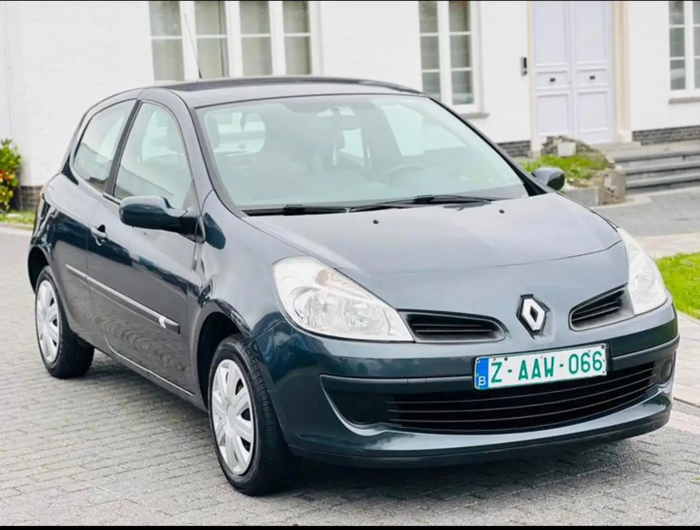 Renault Clio Clio 1.2 16V Edition Dynamique GEKEURD VR VERKOOP - 1