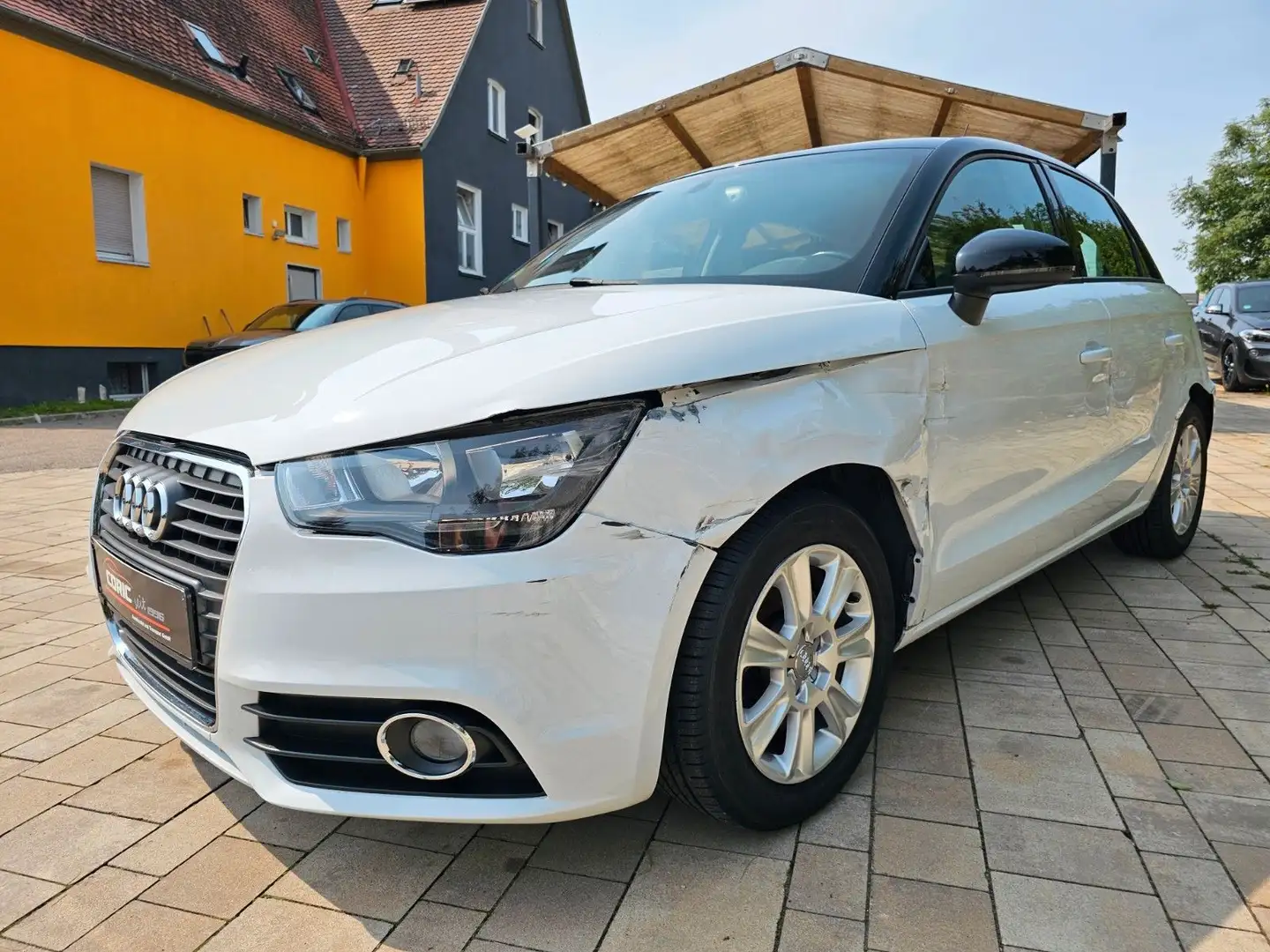 Audi A1 Sportback attraction Weiß - 2