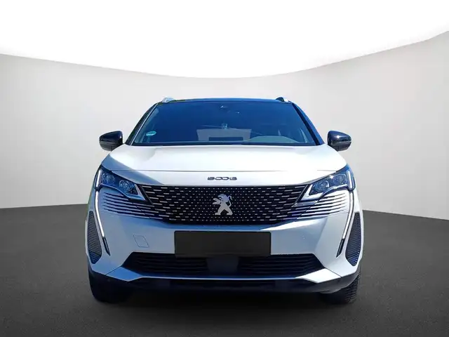 Peugeot 5008 view 2