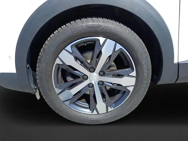 Peugeot 5008 view 8