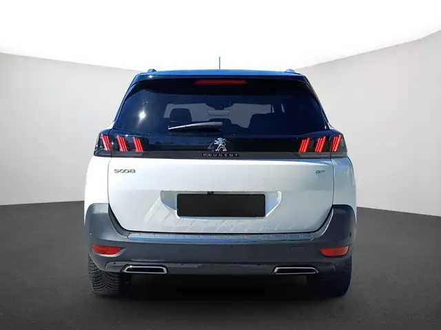 Peugeot 5008 view 3
