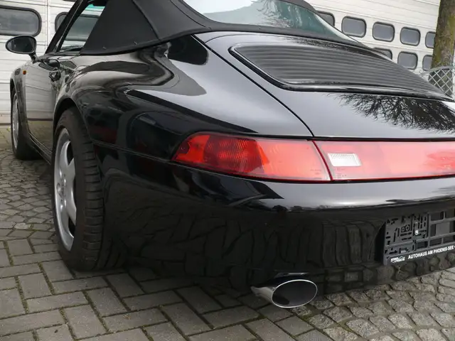 Porsche 993 Carrera Cabriolet Automatik schwarz /schwarz