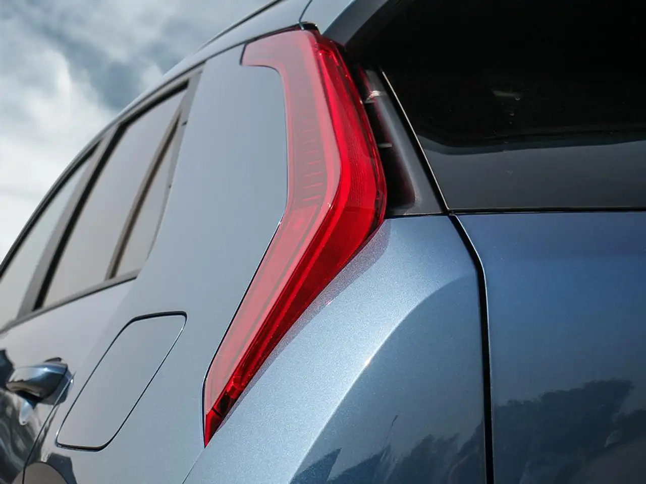 Kia Niro снимка Kia Niro