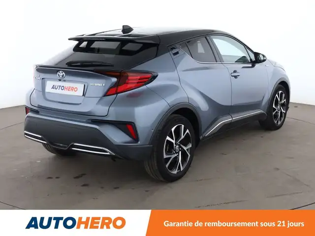 Toyota C-HR view 6