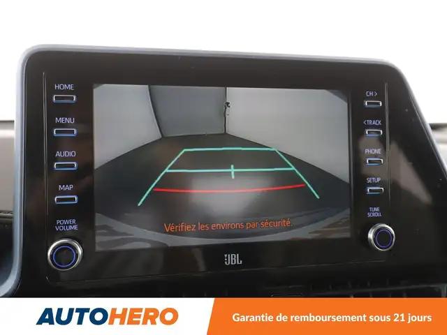 Toyota C-HR view 28