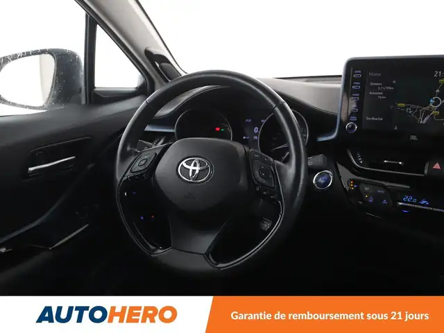 Toyota C-HR view 14