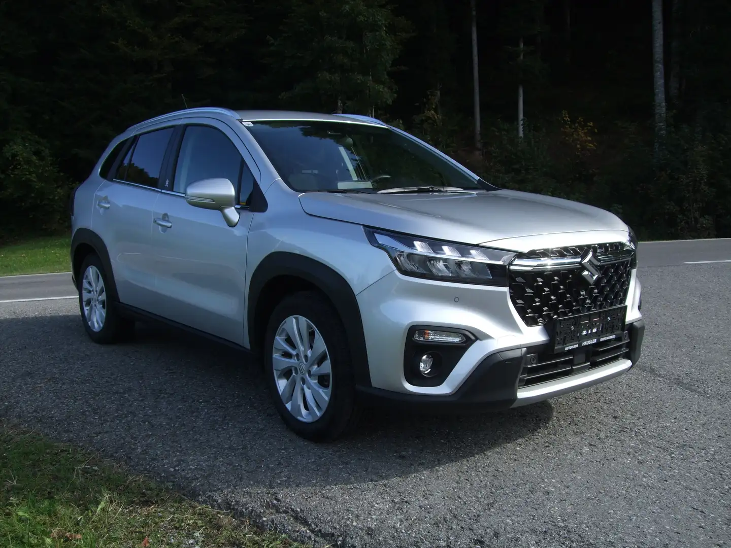 Suzuki S-Cross Shine Allgrip Hybrid Aut. Anhängerkupplung Silber - 1