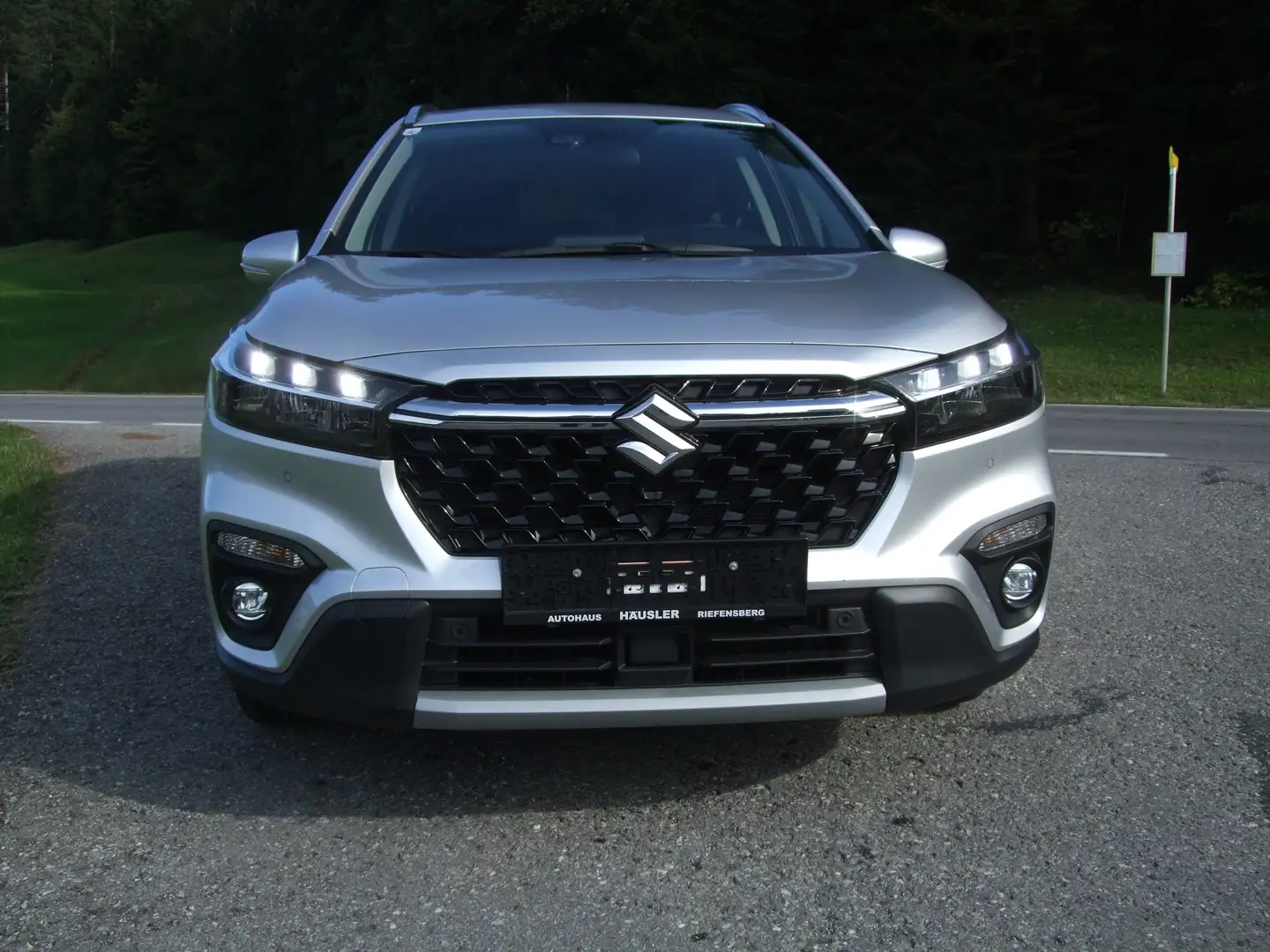 Suzuki S-Cross Shine Allgrip Hybrid Aut. Anhängerkupplung Silber - 2