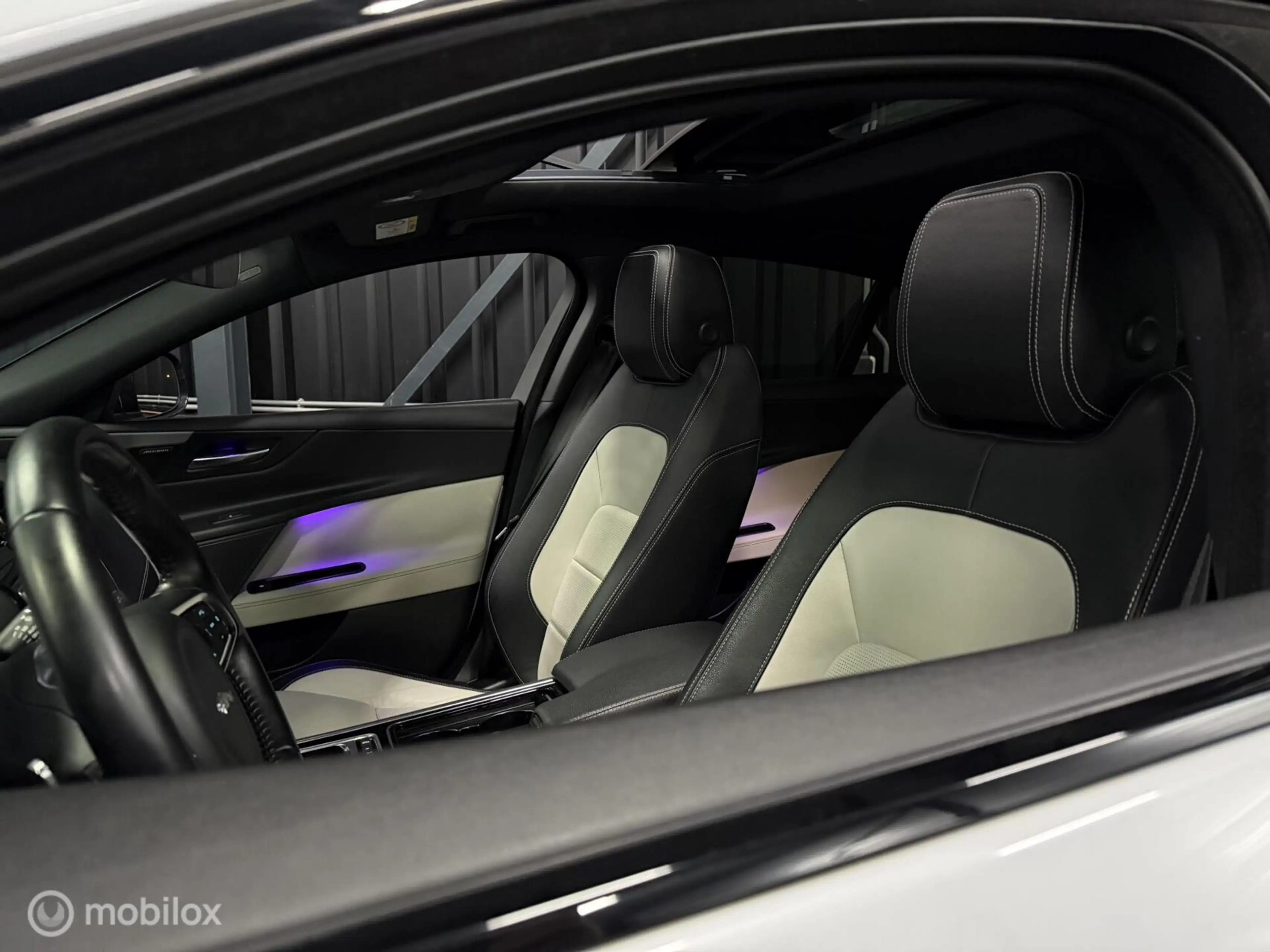Jaguar XE P250 2.0T R-sport BOMVOL! Pano|Meridian|Carplay — photo 5