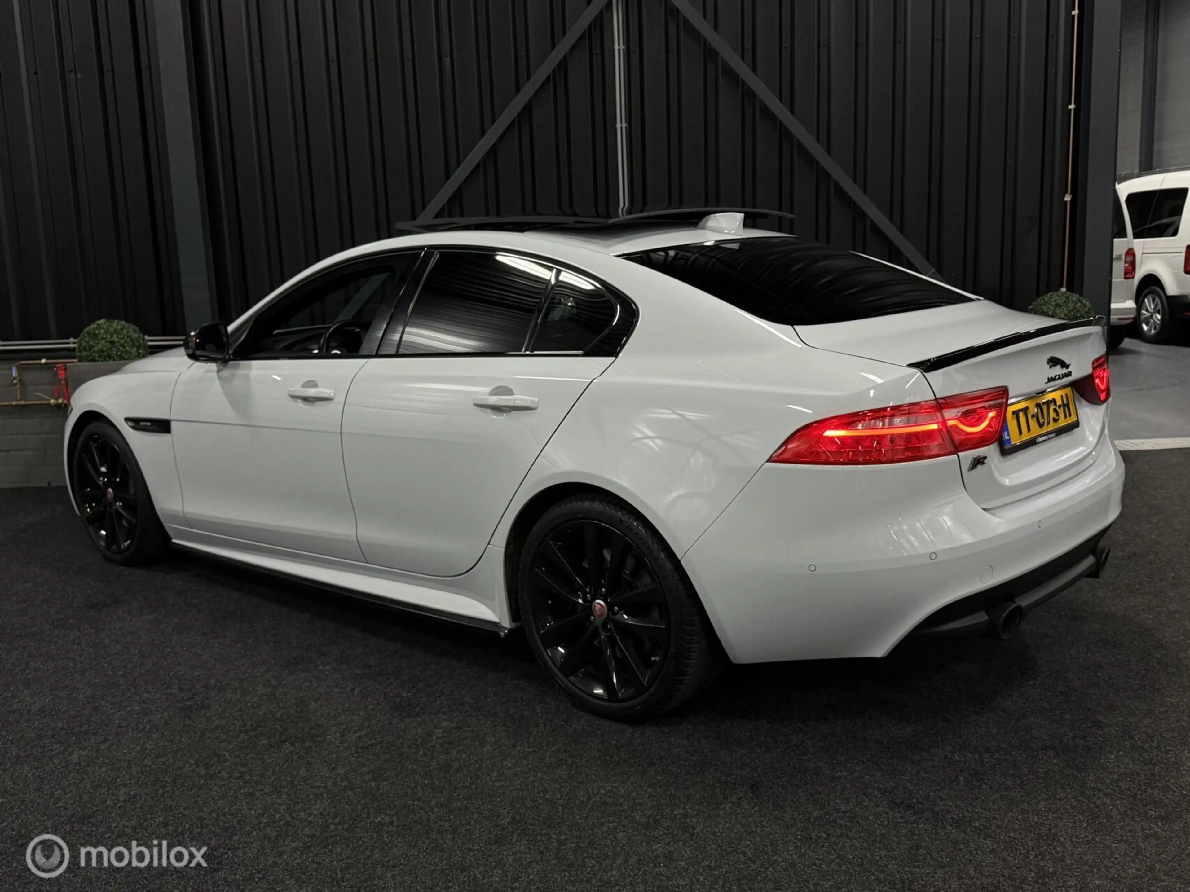 Jaguar XE P250 2.0T R-sport BOMVOL! Pano|Meridian|Carplay — photo 13
