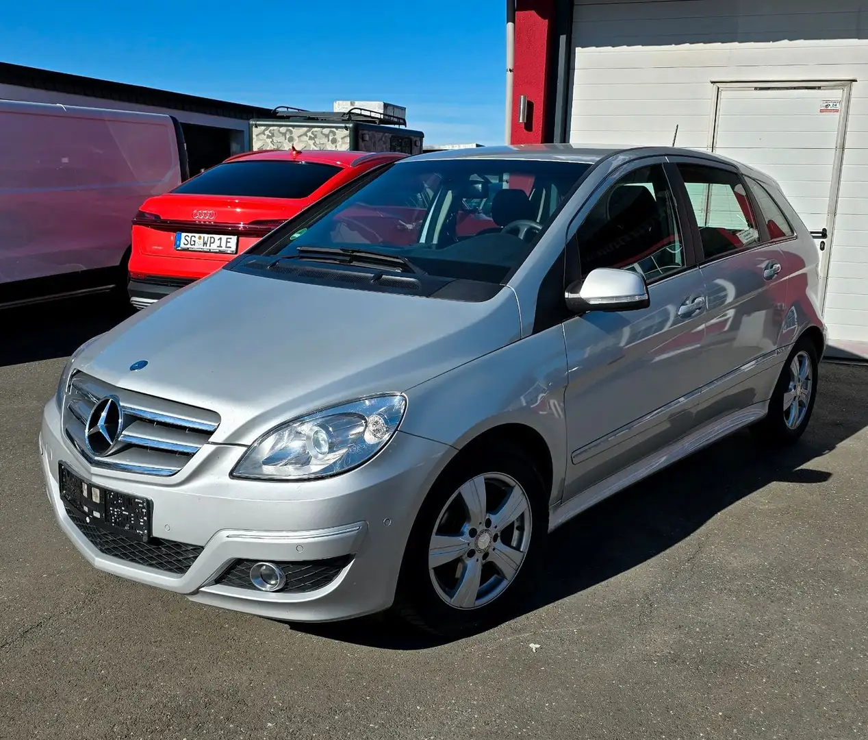 Mercedes-Benz B 180 CDI Alufelgen/Klima/Sitzheizung Argent - 1