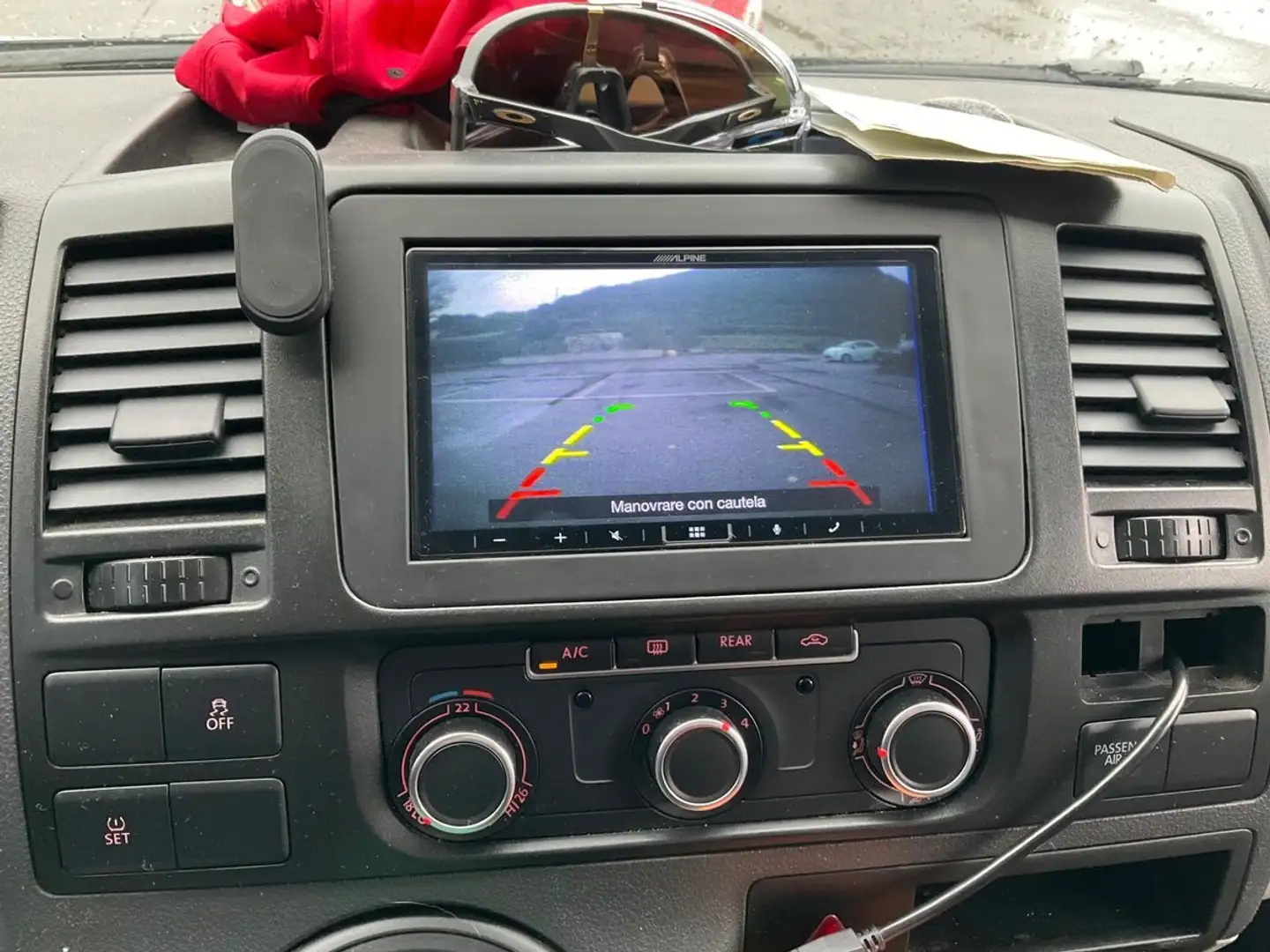 Volkswagen T5 Caravelle 6 posti autocarro Szary - 2