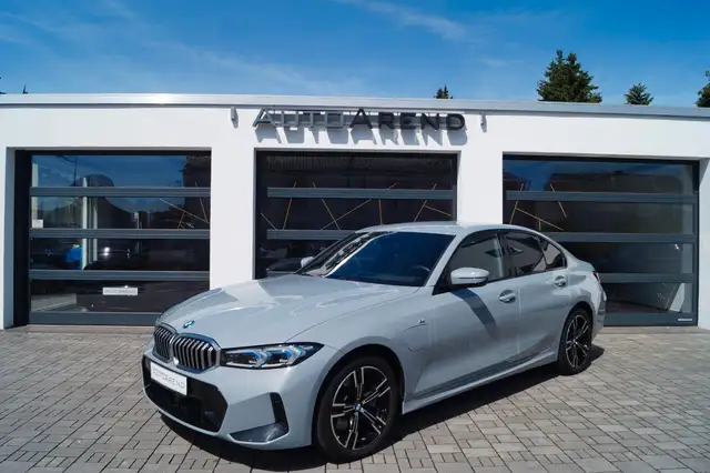 Bmw 330 e M Sport *Brooklyn, HUD, LED, 0,5% Versteu.*