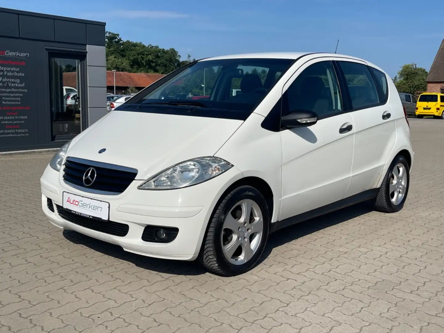 Mercedes-Benz A 170 Automatik 5 trg Scheckheft Weiß - 2