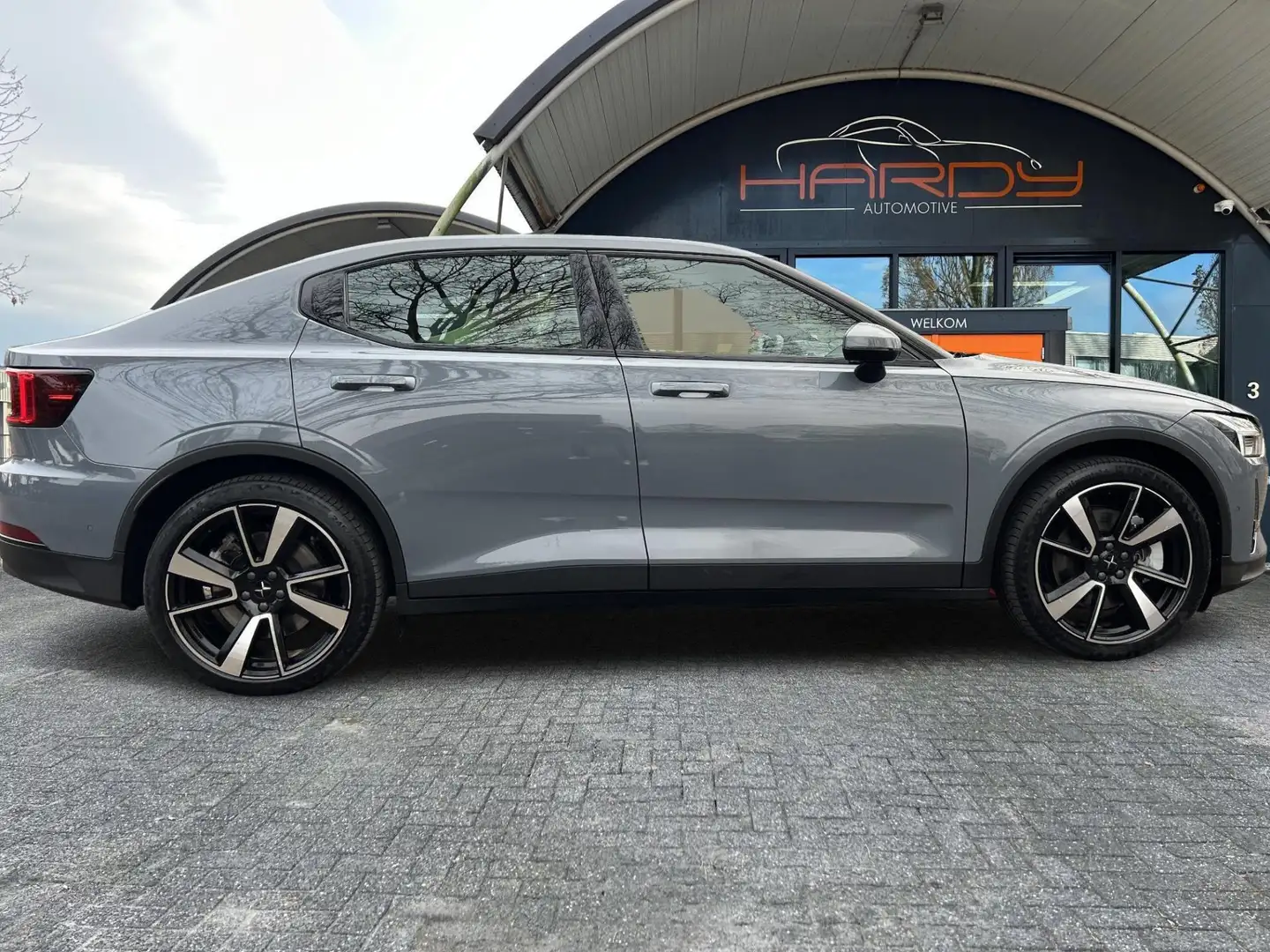 Polestar 2 Long Range Dual Motor Pilot Plus 95% SOH Trekhaak Grijs - 2