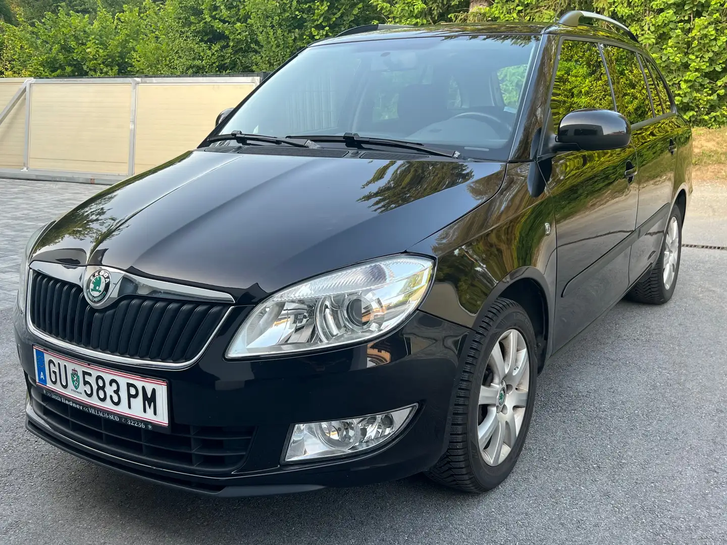 Skoda Fabia Combi Classic Clever TSI 1,4 Schwarz - 1