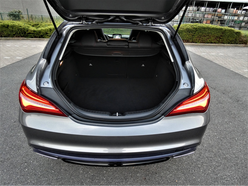 Mercedes-Benz CLA 180 CLA 180 AMG Line Night Pack Toit Panoramisch Dak DCT-7G ! — photo 13