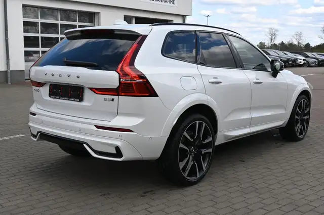 Volvo XC60 view 6