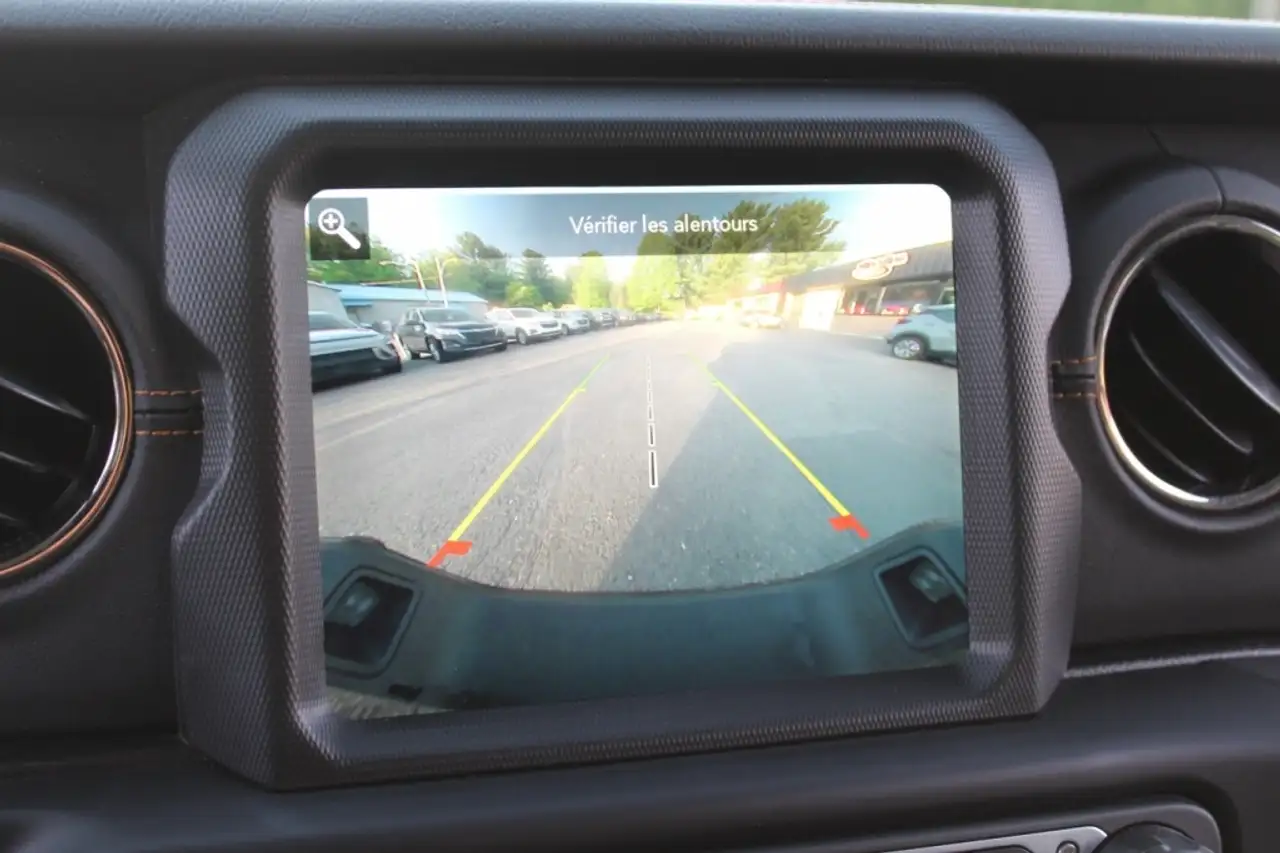 Jeep Gladiator photo Jeep Gladiator