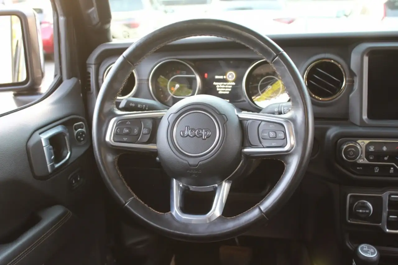 Jeep Gladiator photo Jeep Gladiator