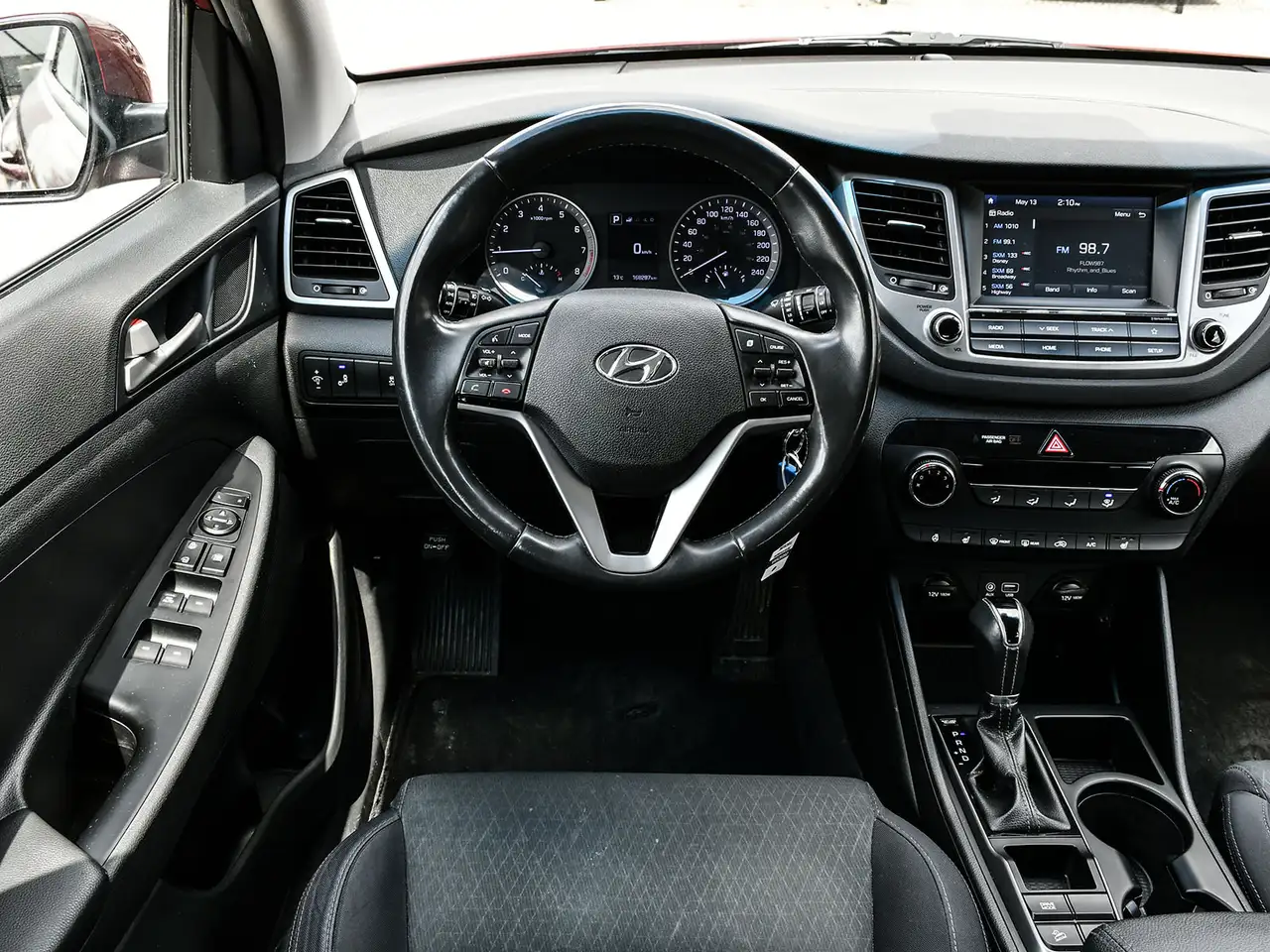 Hyundai TUCSON снимка Hyundai TUCSON