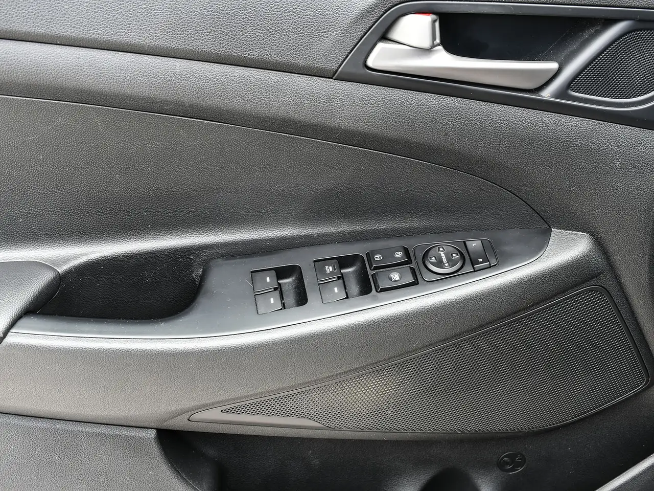 Hyundai TUCSON снимка Hyundai TUCSON