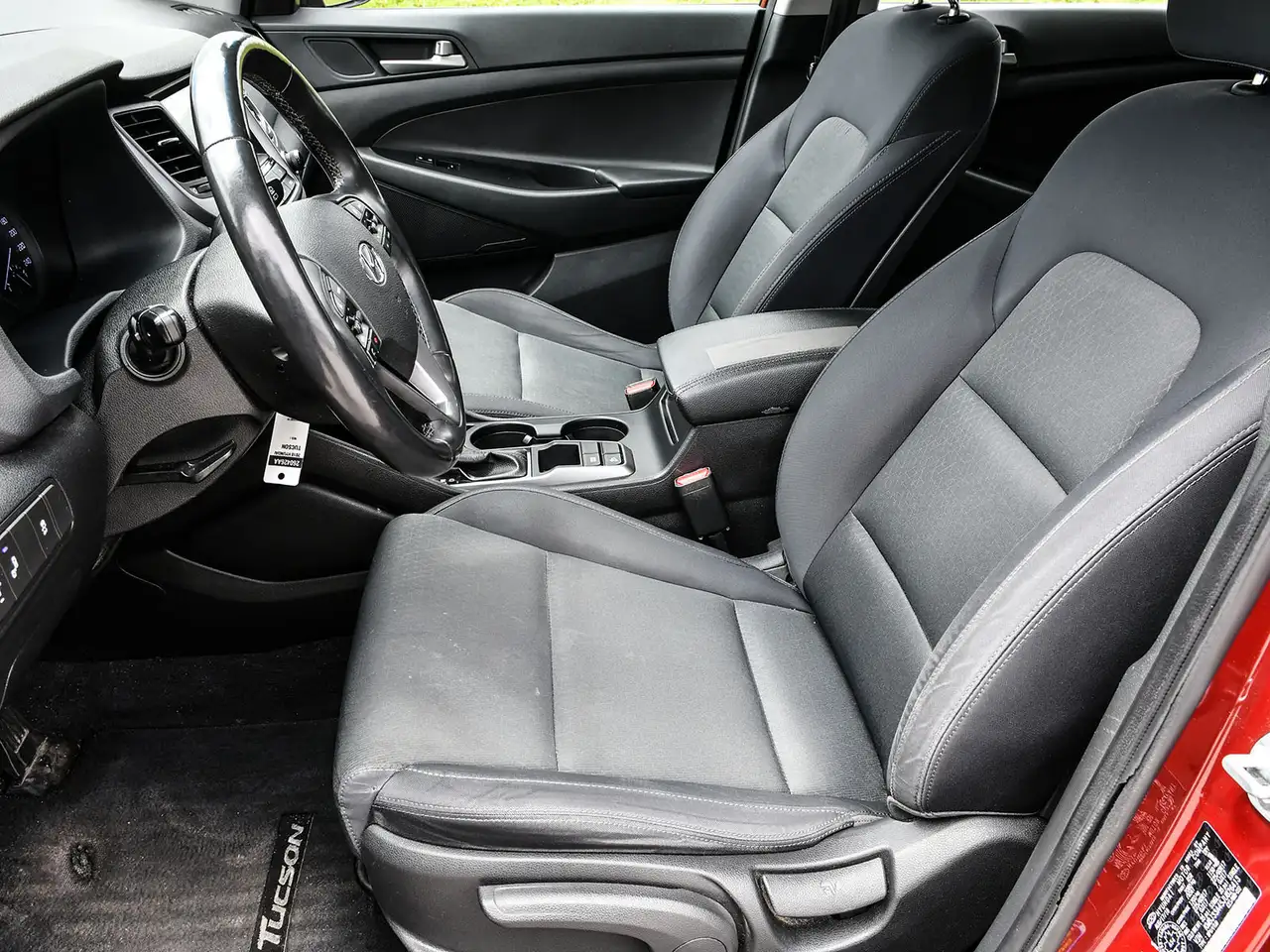 Hyundai TUCSON снимка Hyundai TUCSON