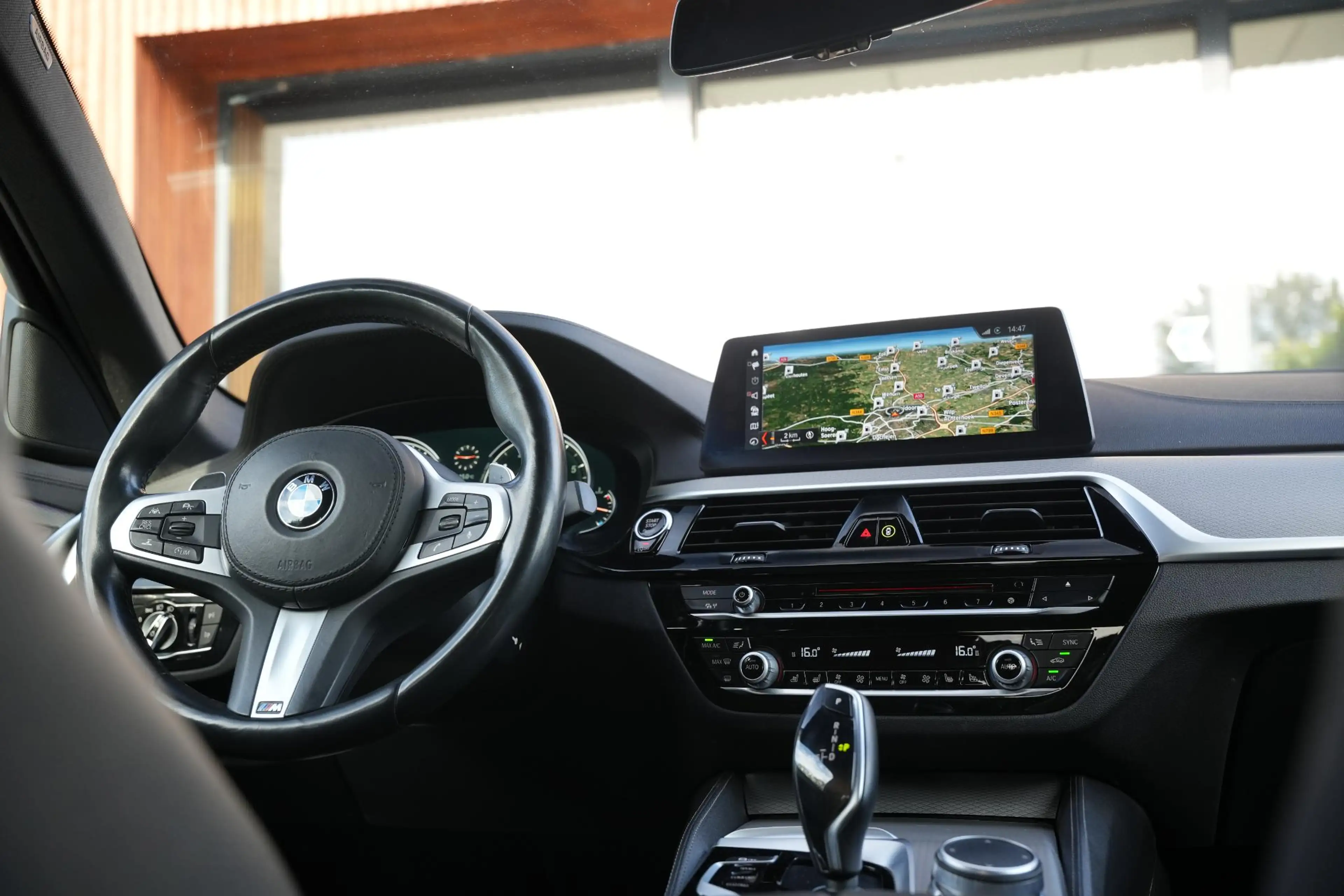 BMW 540 5-serie 540i xDrive High Executive M Pakket Head U — photo 30