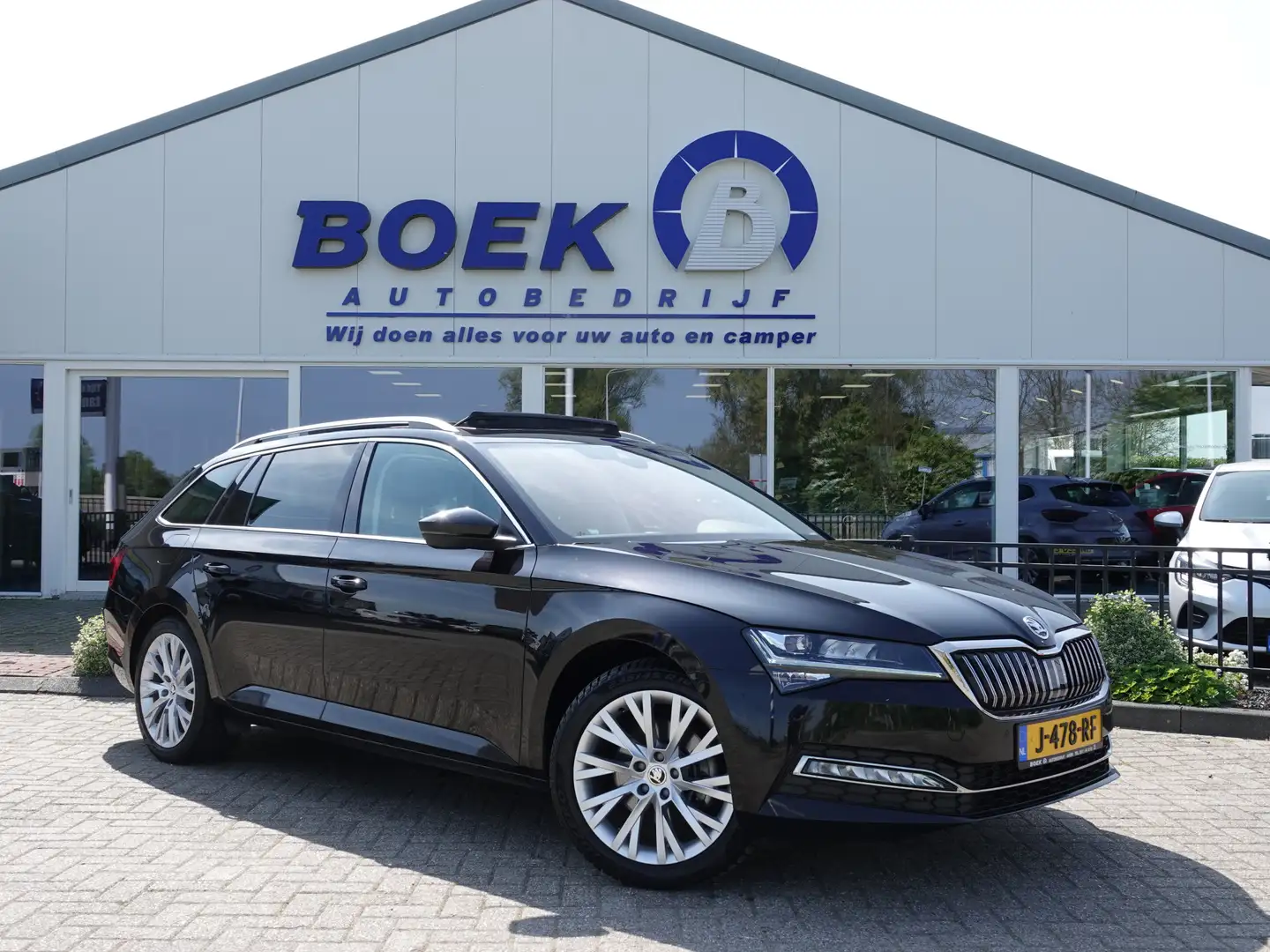 Skoda Superb Combi 1.5 TSI ACT Business Edition PANO | MEMORY | Zwart - 1